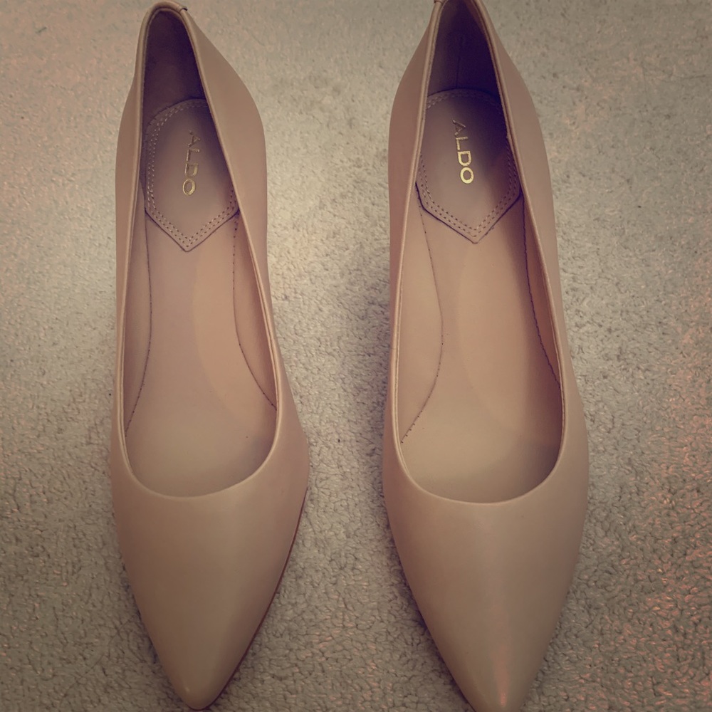 Brand new & never used Aldo (flex) heels.